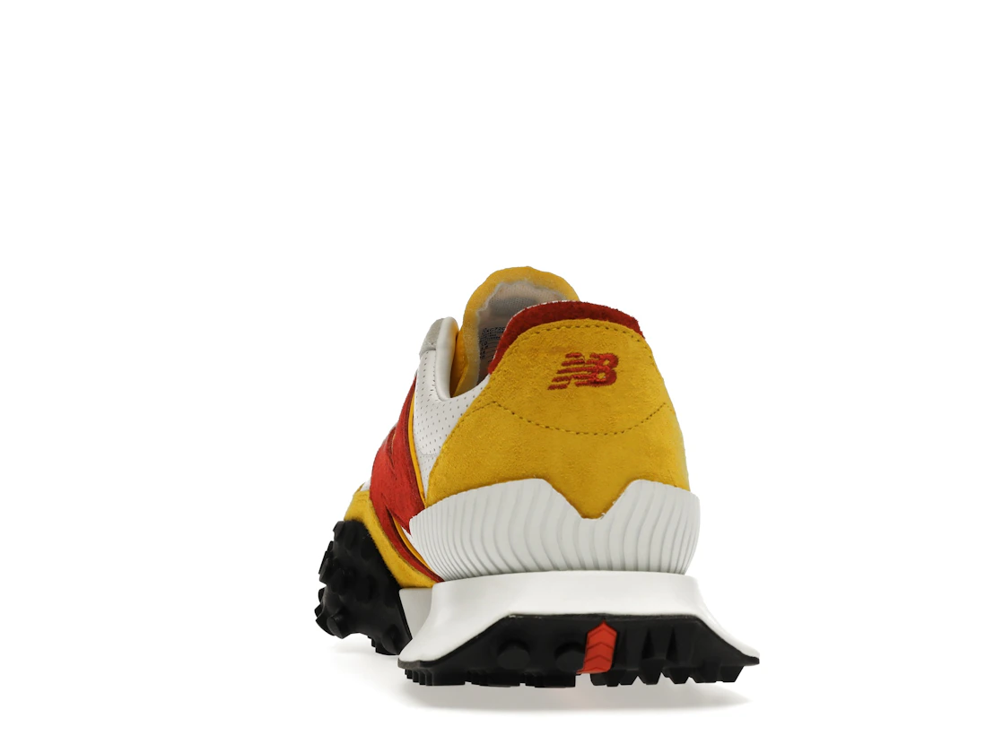 Vue 27 de New Balance XC-72 Casablanca Red Yellow