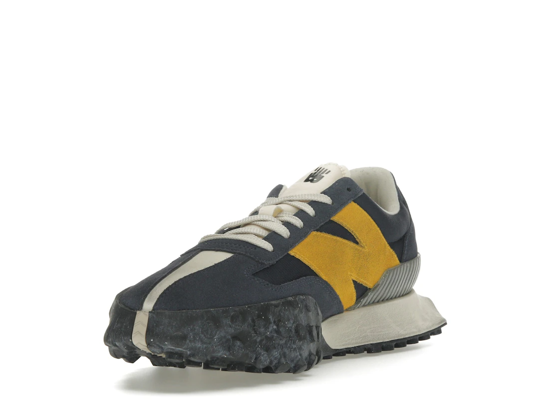 Vue 13 de New Balance XC-72 Navy Gold