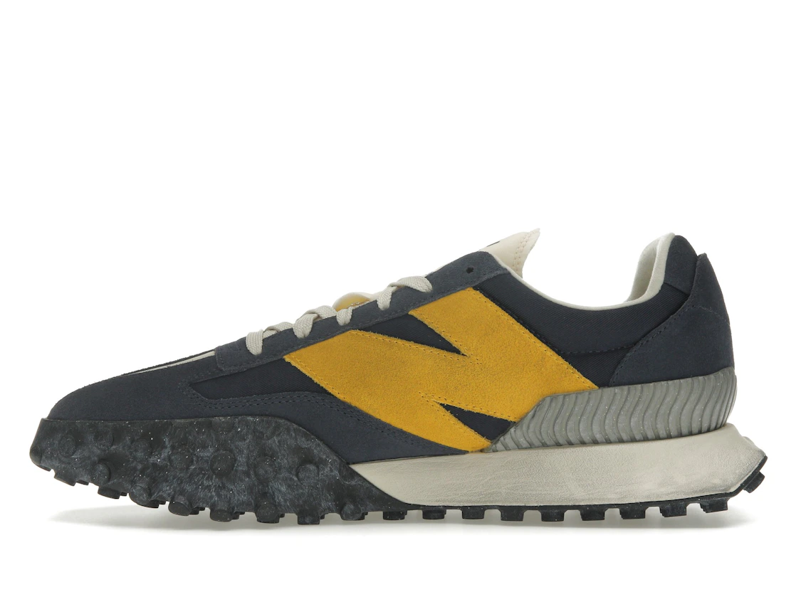 Vue 19 de New Balance XC-72 Navy Gold
