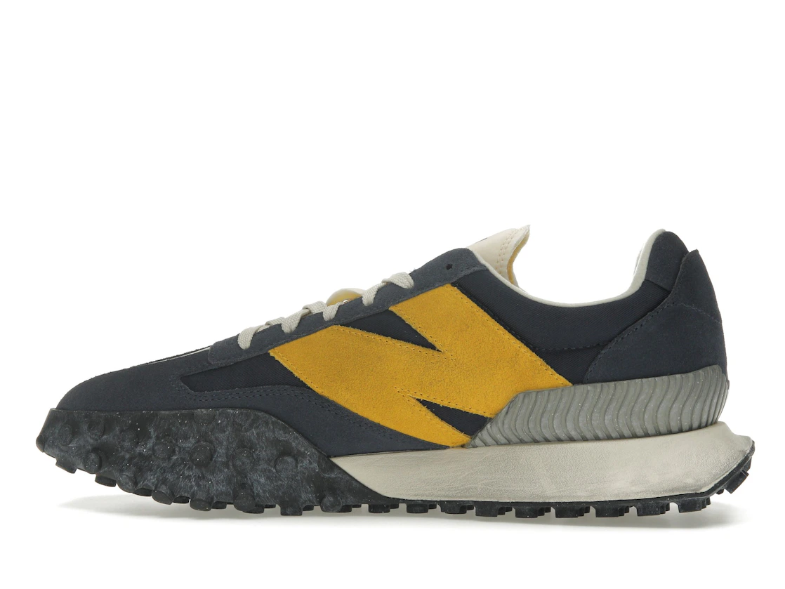 Vue 20 de New Balance XC-72 Navy Gold