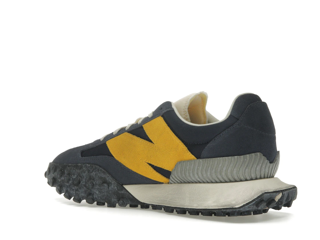 Vue 23 de New Balance XC-72 Navy Gold