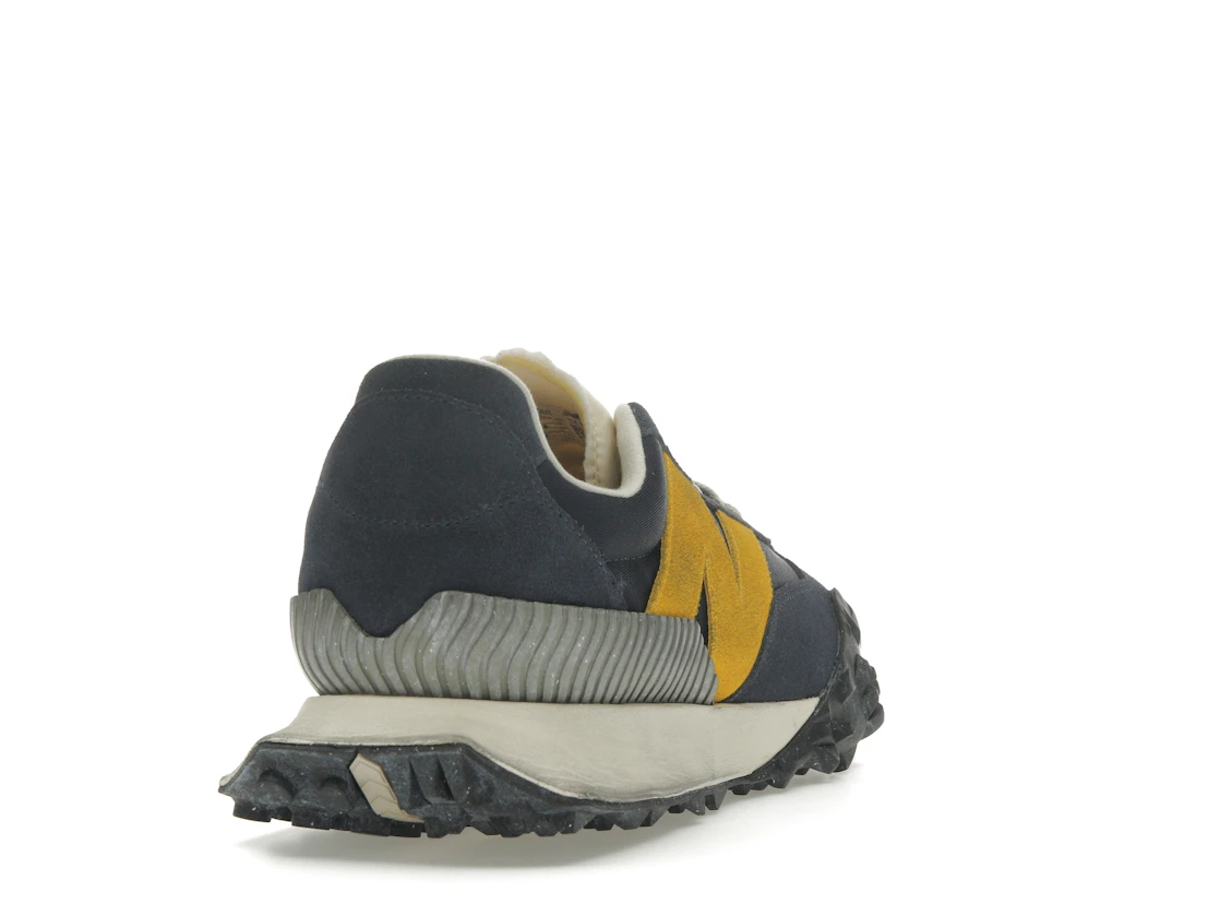 Vue 30 de New Balance XC-72 Navy Gold