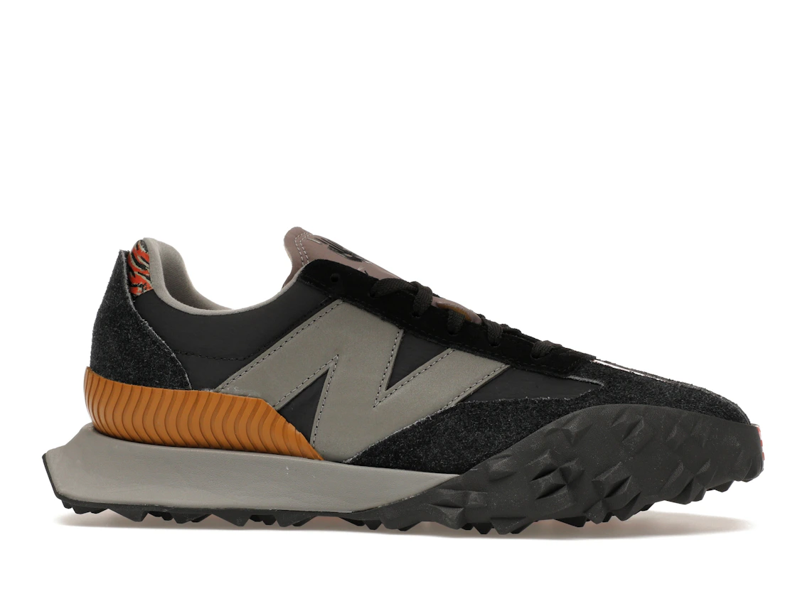 Vue 2 de New Balance XC-72 Year of the Tiger (2022)