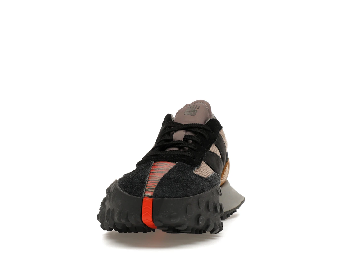 Vue 11 de New Balance XC-72 Year of the Tiger (2022)