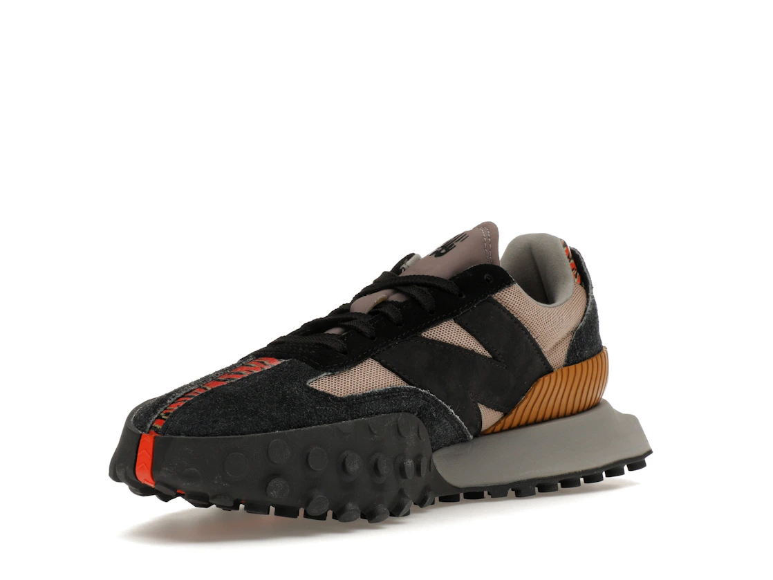 Vue 14 de New Balance XC-72 Year of the Tiger (2022)