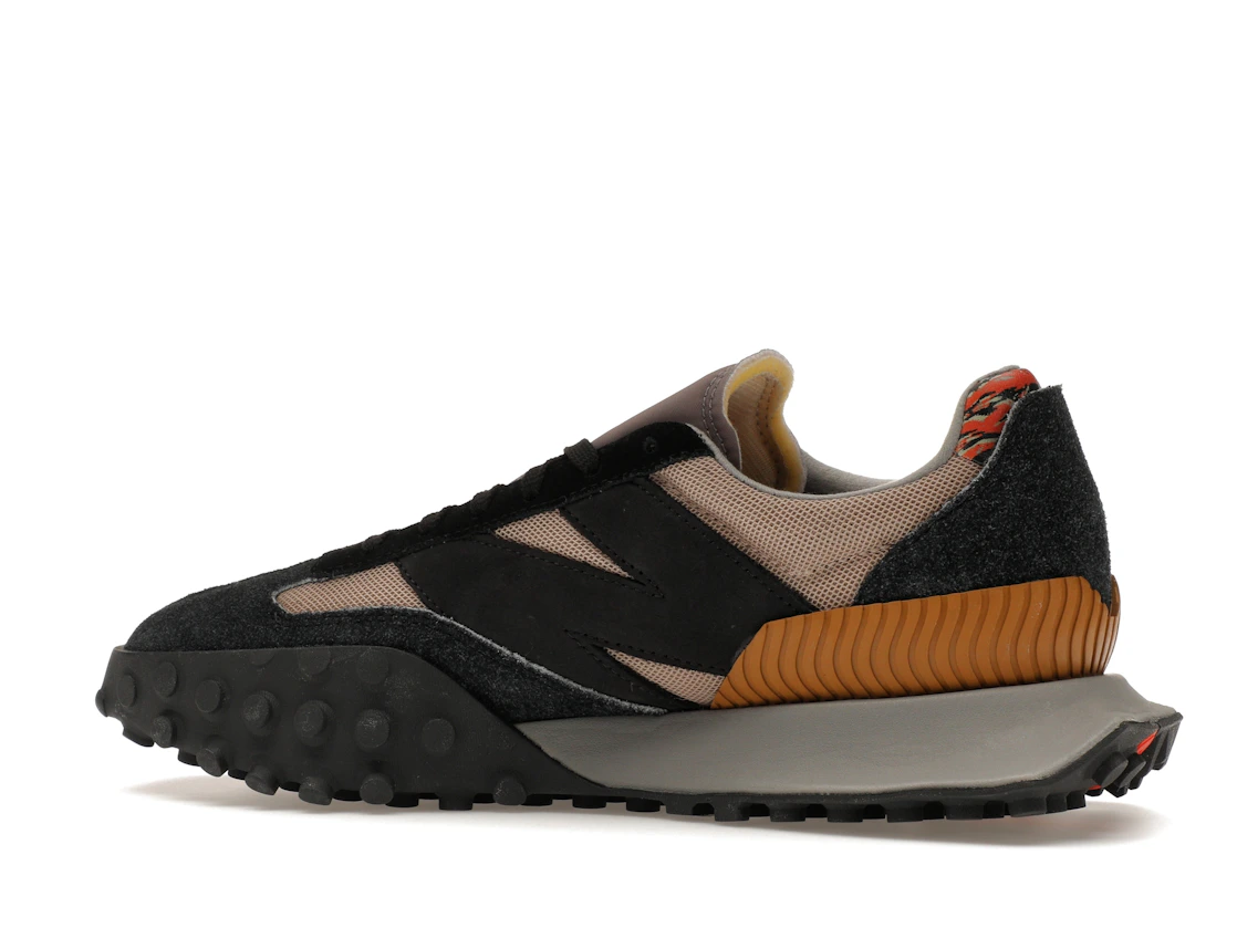 Vue 21 de New Balance XC-72 Year of the Tiger (2022)