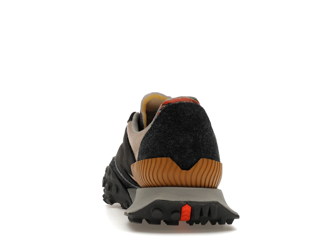 Vue 27 de New Balance XC-72 Year of the Tiger (2022)