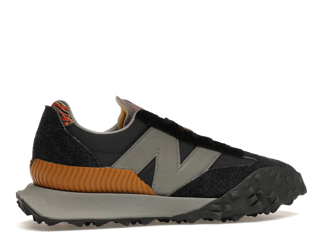 Vue 35 de New Balance XC-72 Year of the Tiger (2022)