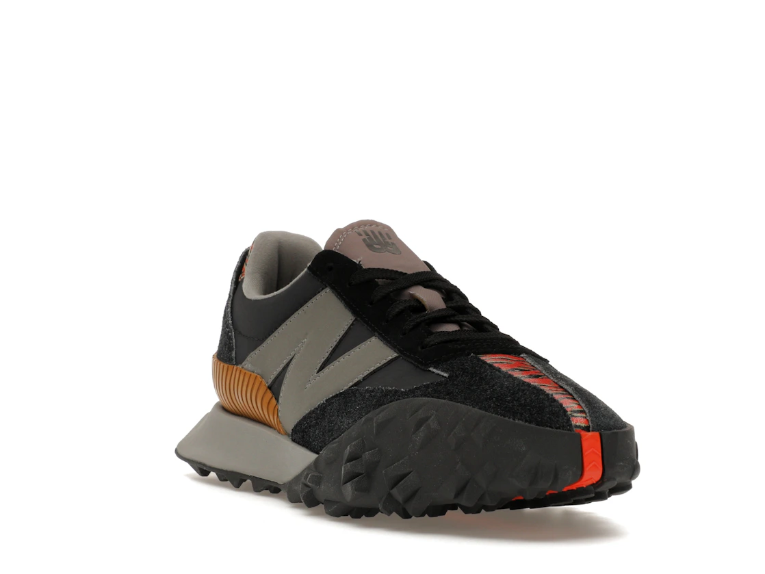 Vue 7 de New Balance XC-72 Year of the Tiger (2022)