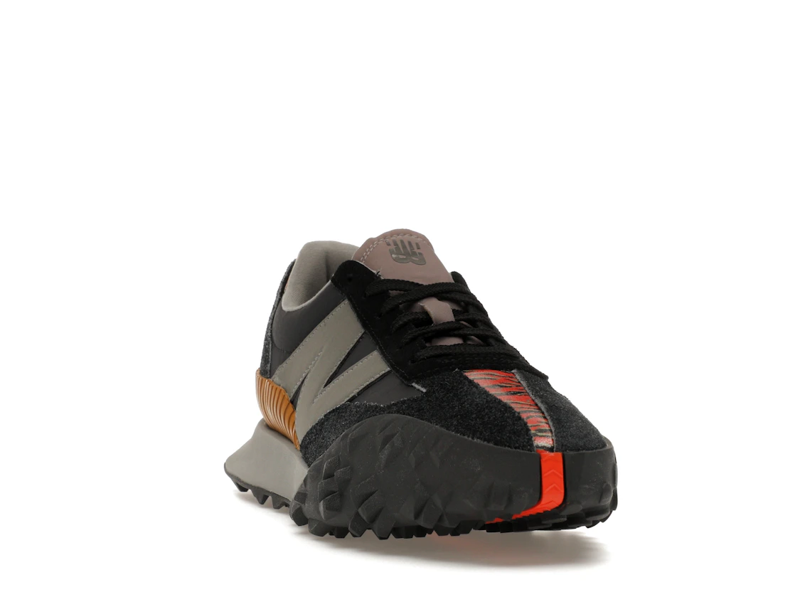 Vue 8 de New Balance XC-72 Year of the Tiger (2022)