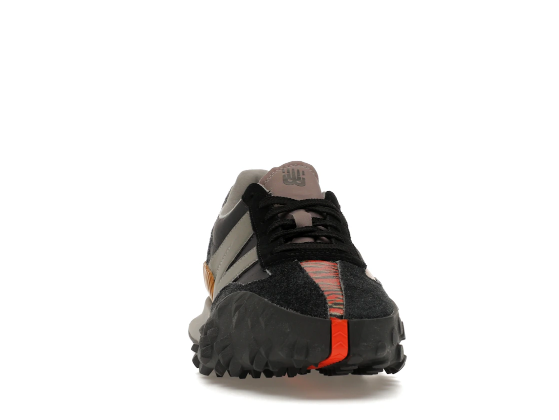 Vue 9 de New Balance XC-72 Year of the Tiger (2022)