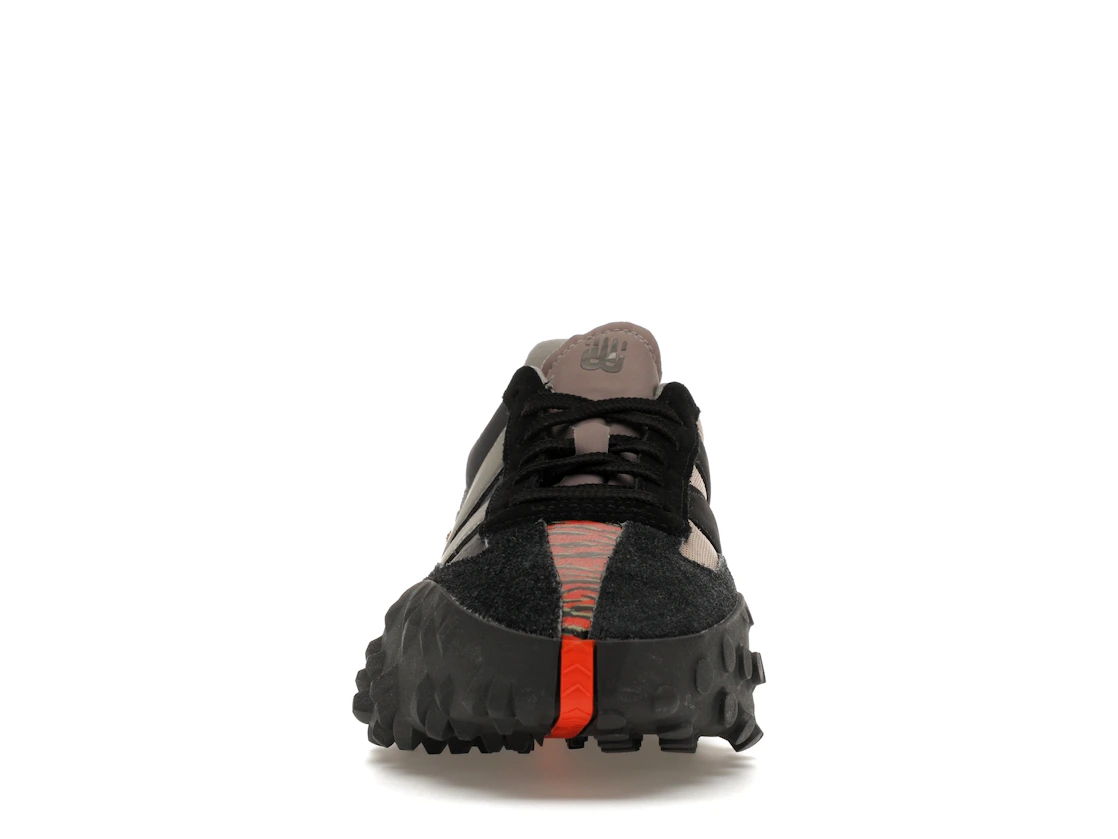 Vue 10 de New Balance XC-72 Year of the Tiger (2022)
