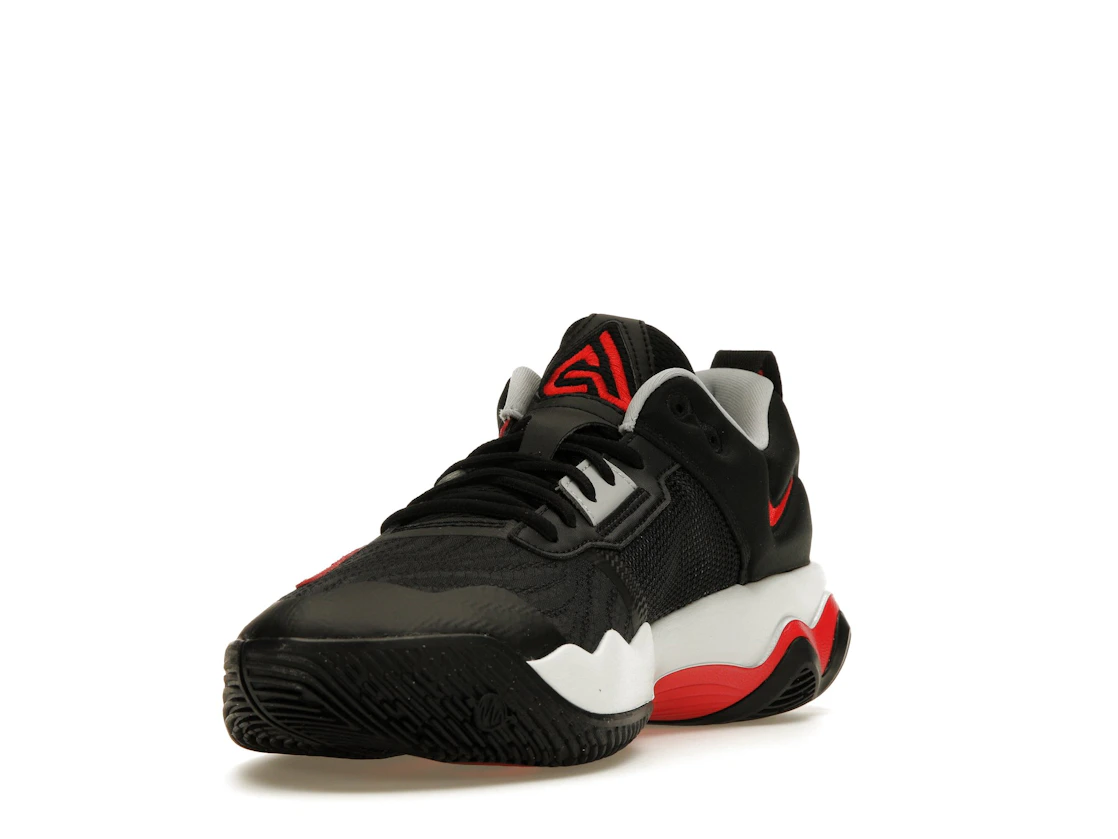 Vue 13 de NIke Giannis Immortality 3 Double Trouble