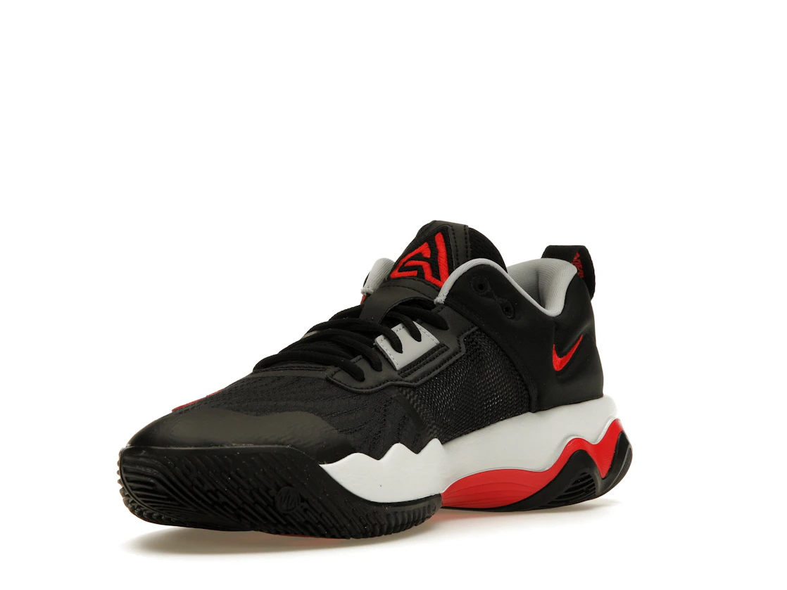 Vue 14 de NIke Giannis Immortality 3 Double Trouble