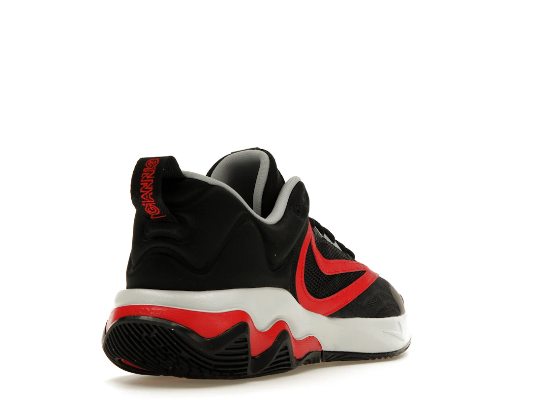 Vue 31 de NIke Giannis Immortality 3 Double Trouble