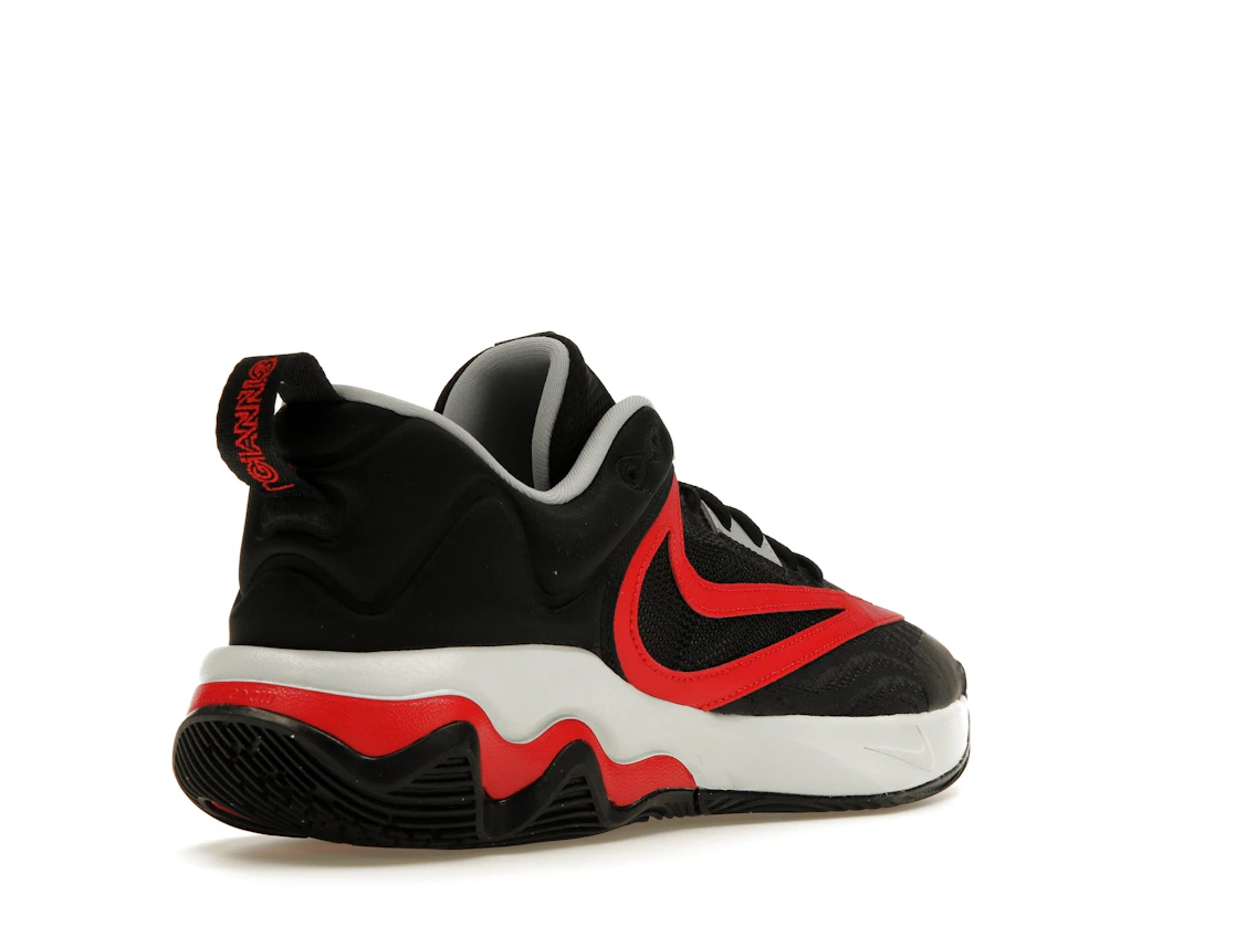 Vue 32 de NIke Giannis Immortality 3 Double Trouble