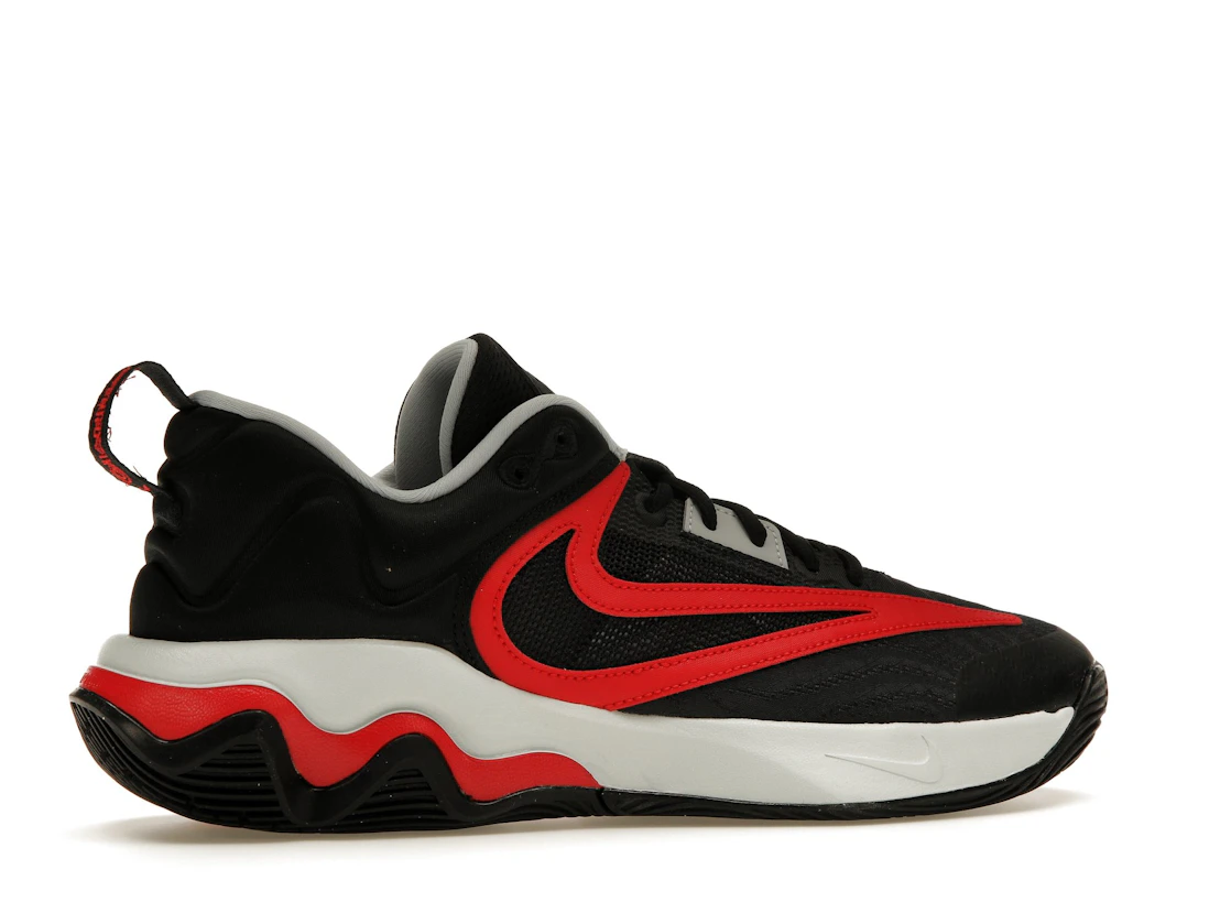 Vue 35 de NIke Giannis Immortality 3 Double Trouble