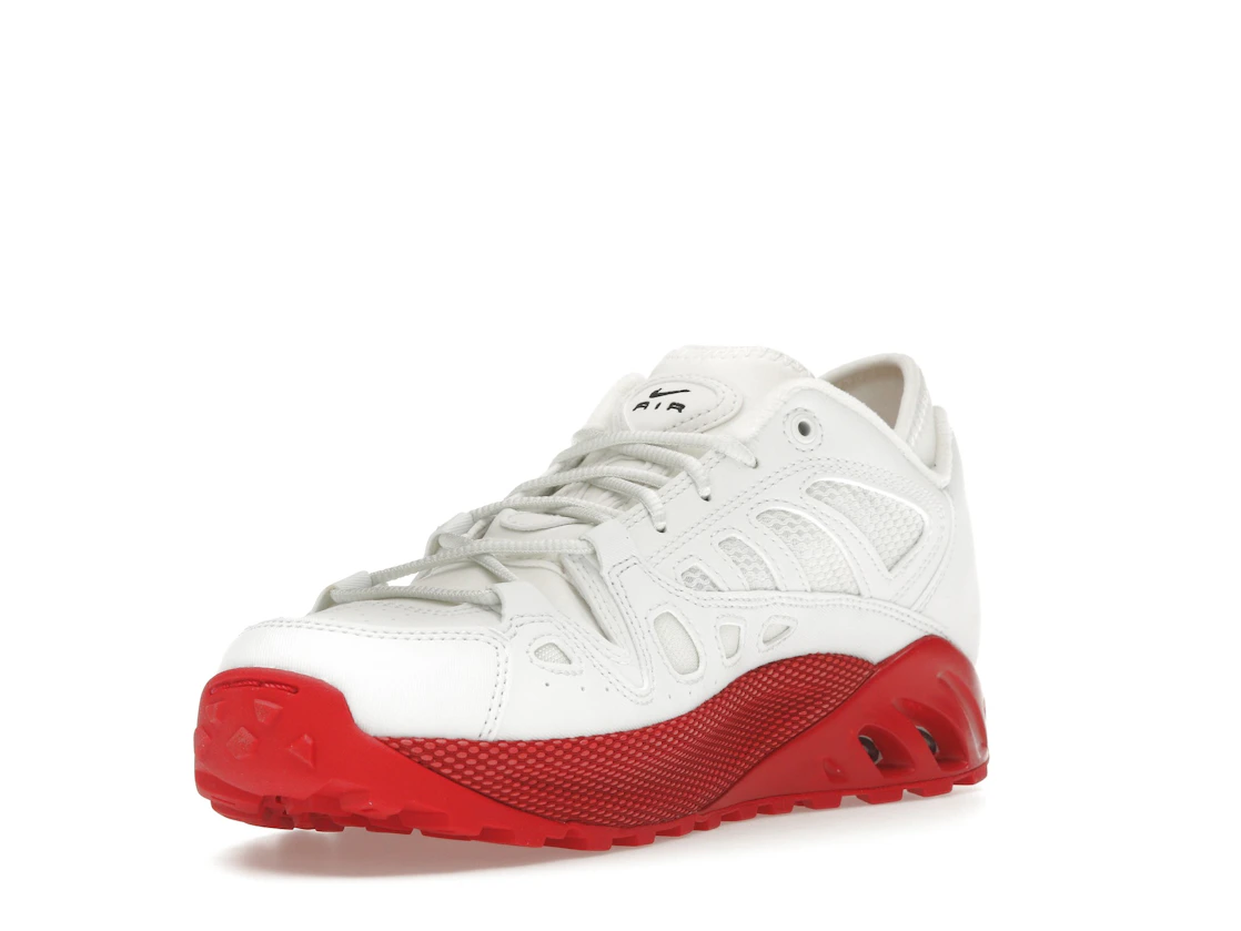 Vue 14 de Nike ACG Air Exploraid Summit White University Red