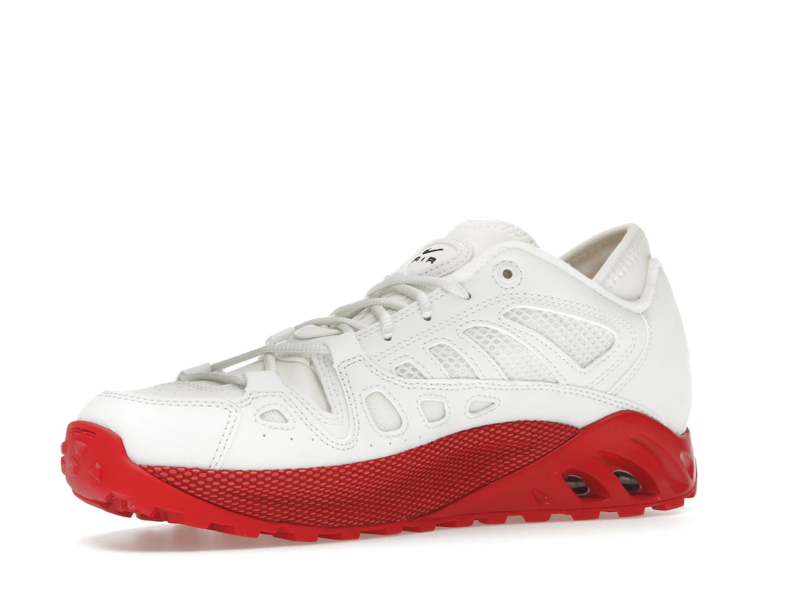 Vue 16 de Nike ACG Air Exploraid Summit White University Red