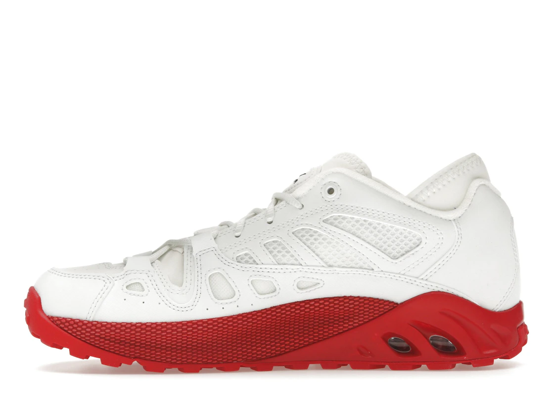 Vue 19 de Nike ACG Air Exploraid Summit White University Red