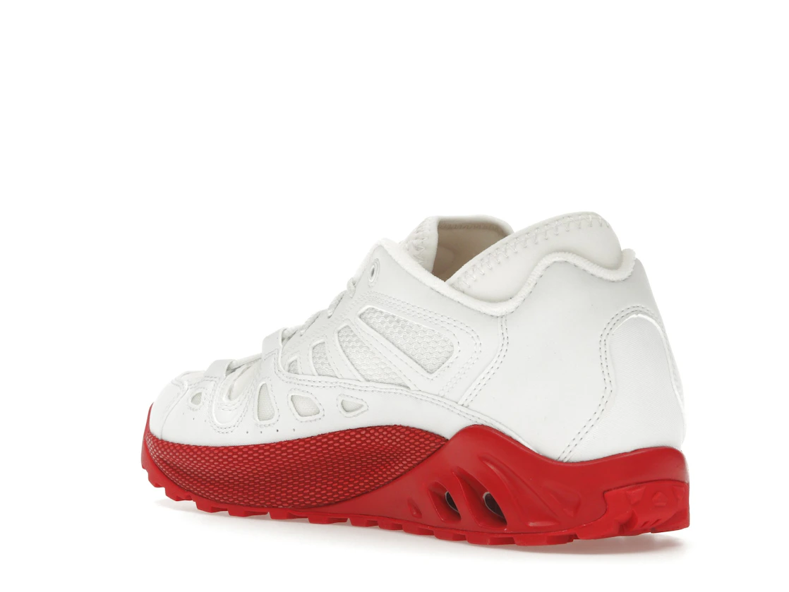 Vue 24 de Nike ACG Air Exploraid Summit White University Red