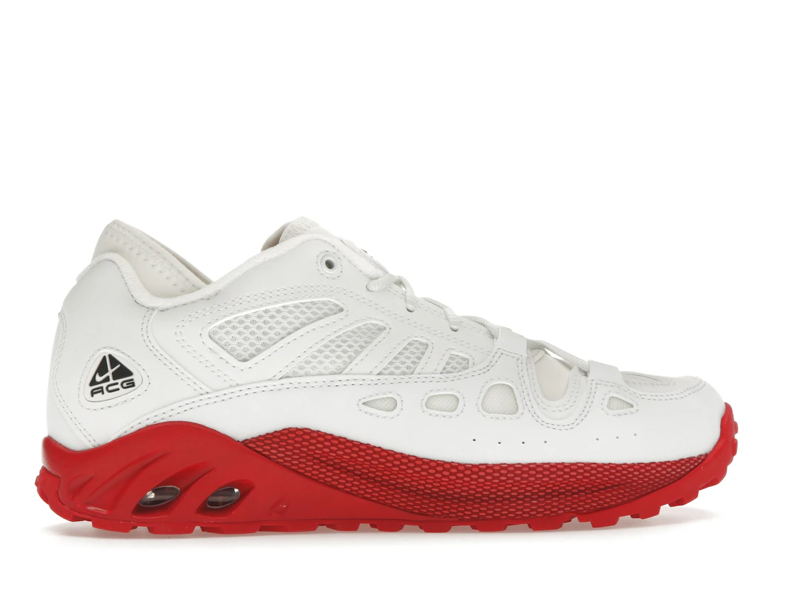 Vue 36 de Nike ACG Air Exploraid Summit White University Red