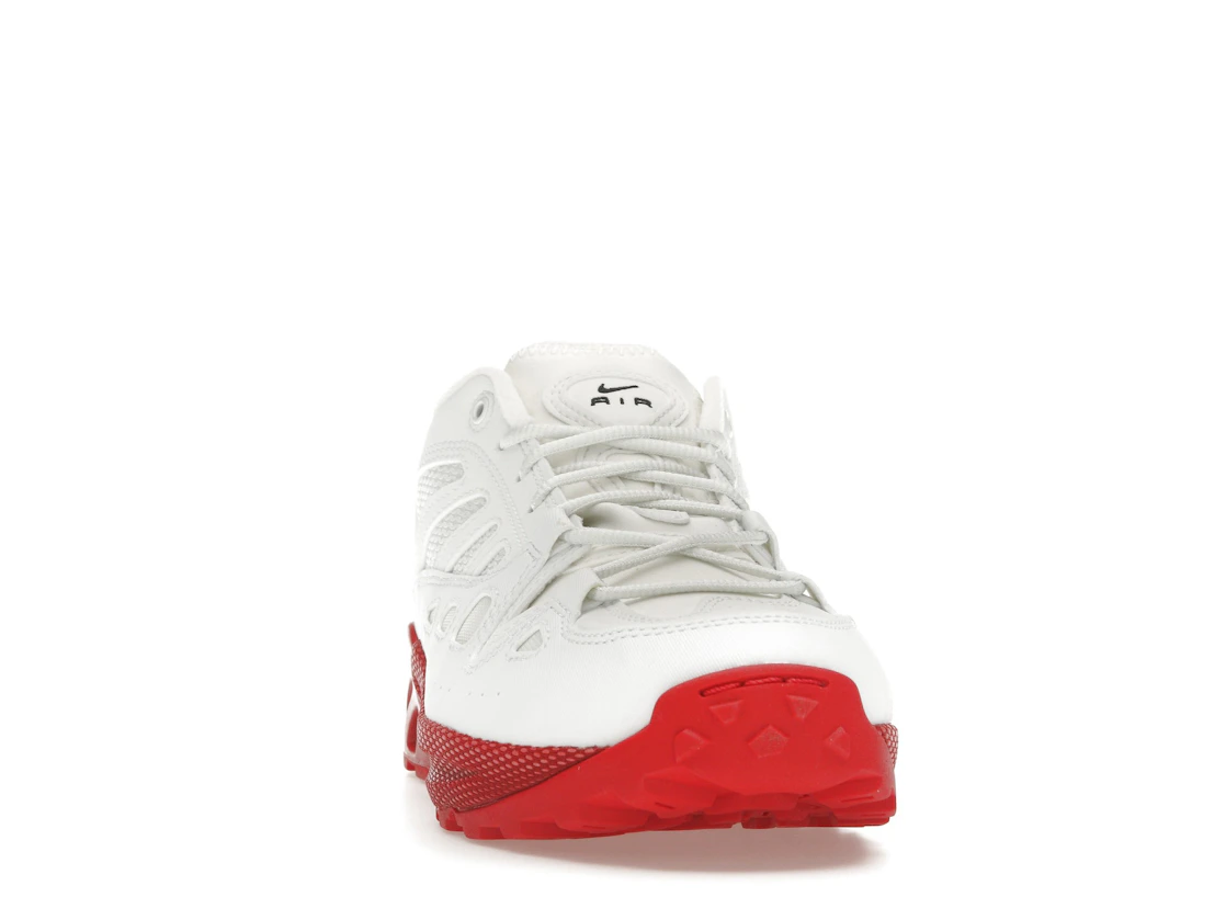 Vue 9 de Nike ACG Air Exploraid Summit White University Red