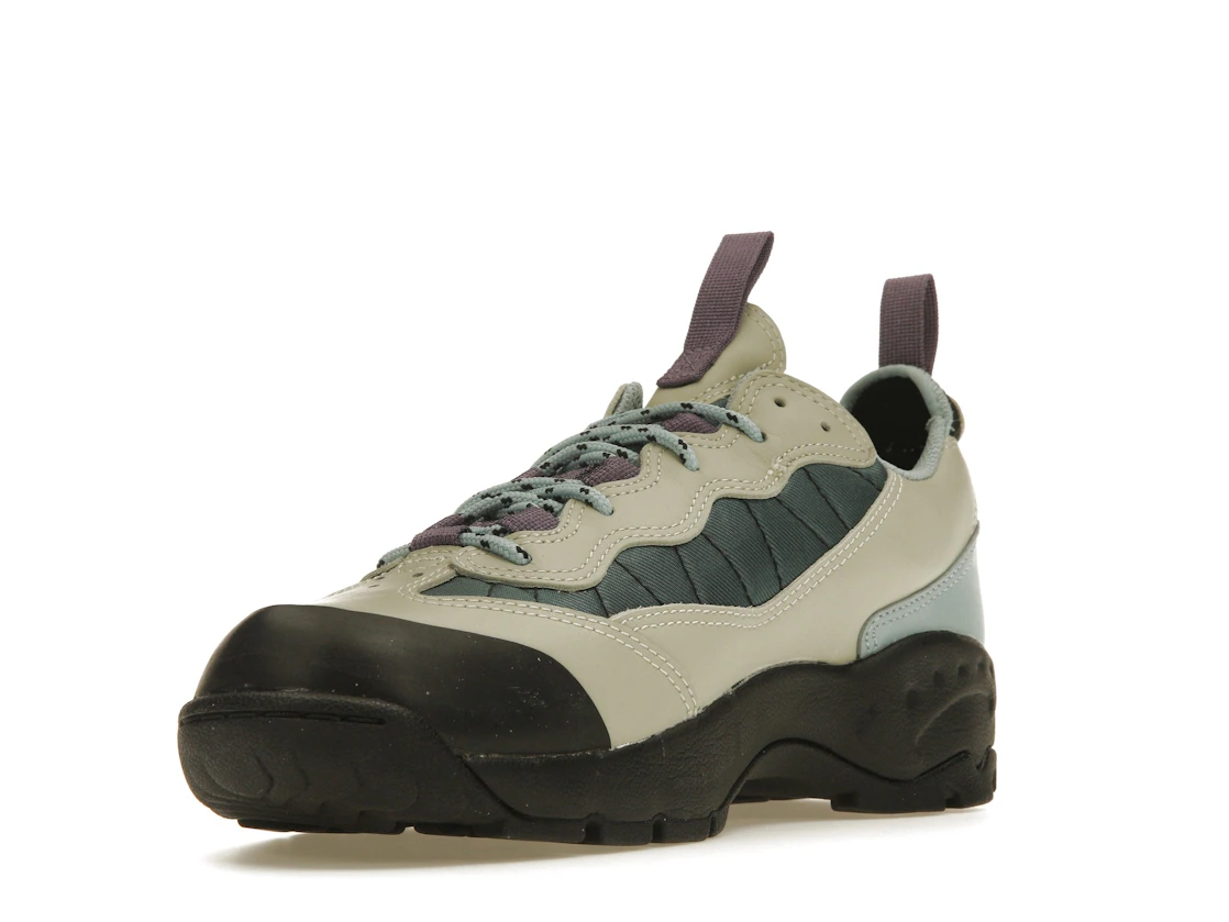 Vue 14 de Nike ACG Air Mada Low Light Stone Mineral Slate