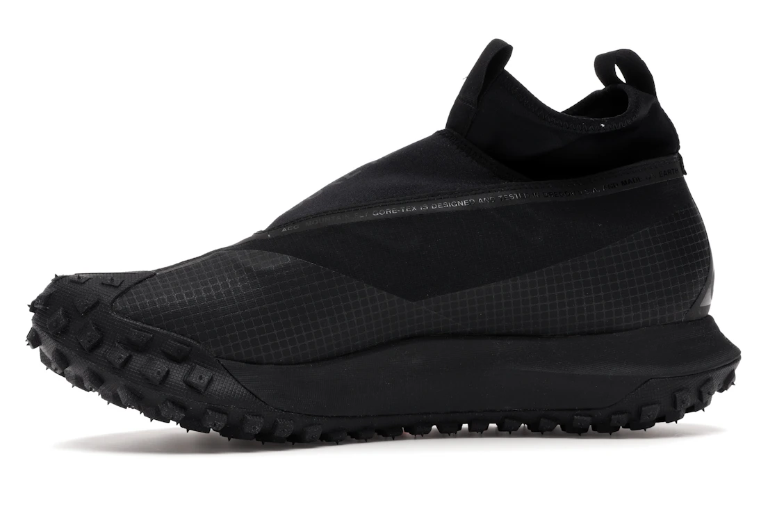 Vue 18 de Nike ACG Mountain Fly Gore-tex Dark Grey