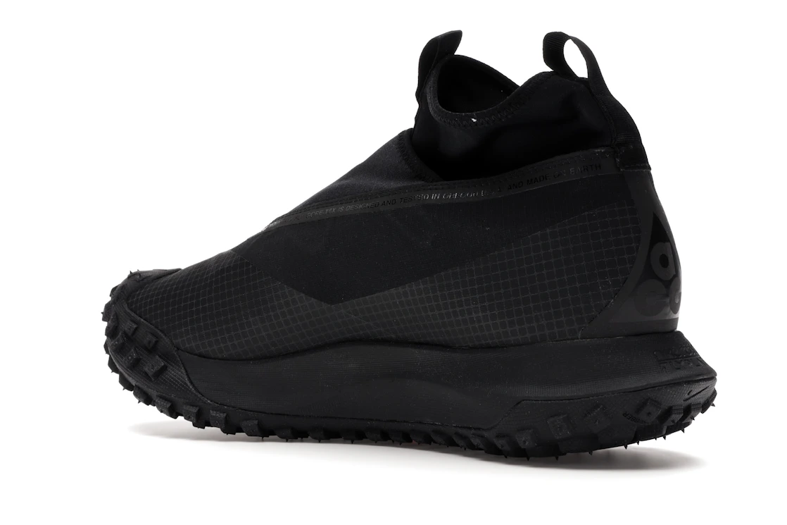 Vue 23 de Nike ACG Mountain Fly Gore-tex Dark Grey