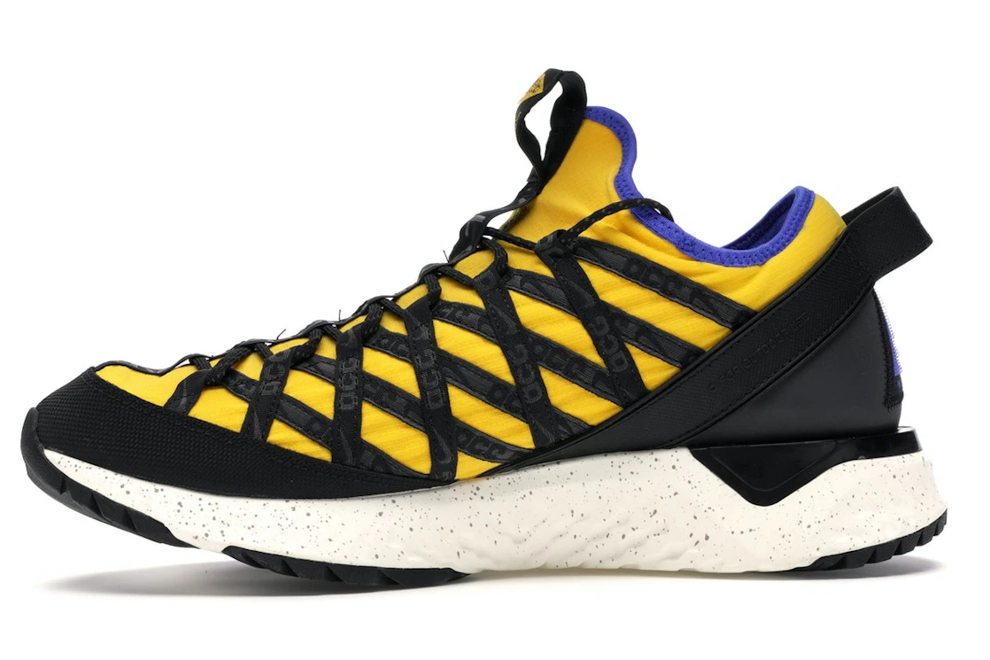 Vue 18 de Nike ACG React Terra Gobe Amarillo
