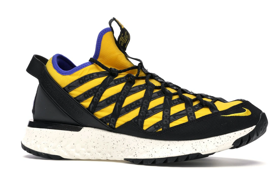 Vue 3 de Nike ACG React Terra Gobe Amarillo