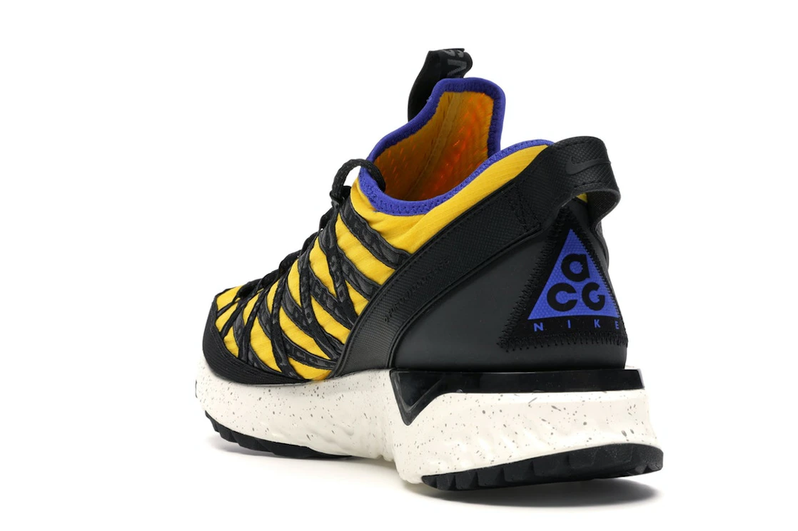Vue 25 de Nike ACG React Terra Gobe Amarillo