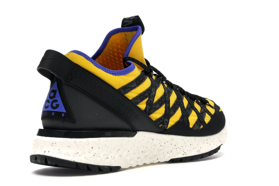 Vue 32 de Nike ACG React Terra Gobe Amarillo