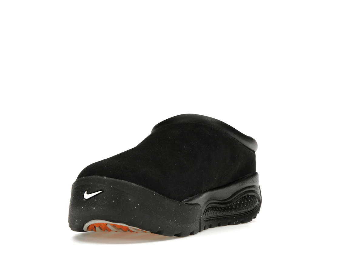 Vue 13 de Nike ACG Rufus Triple Black