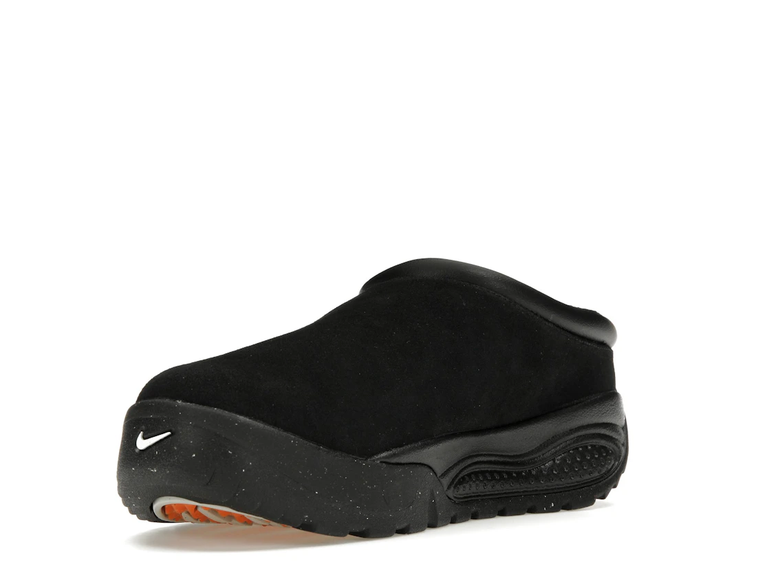 Vue 14 de Nike ACG Rufus Triple Black
