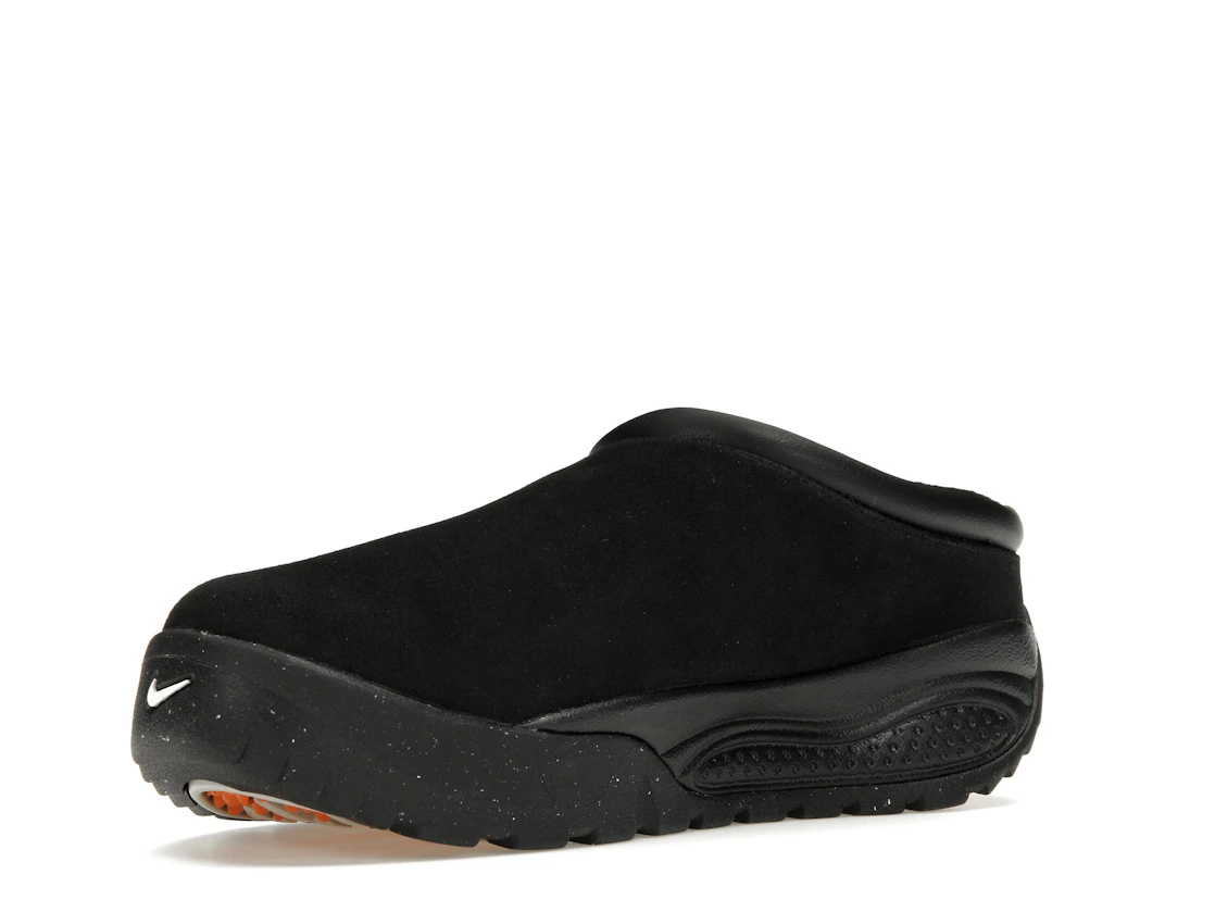 Vue 15 de Nike ACG Rufus Triple Black