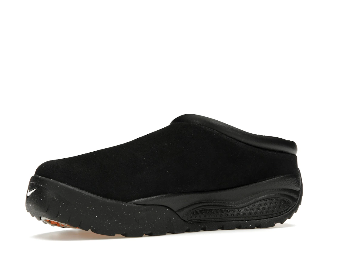 Vue 16 de Nike ACG Rufus Triple Black