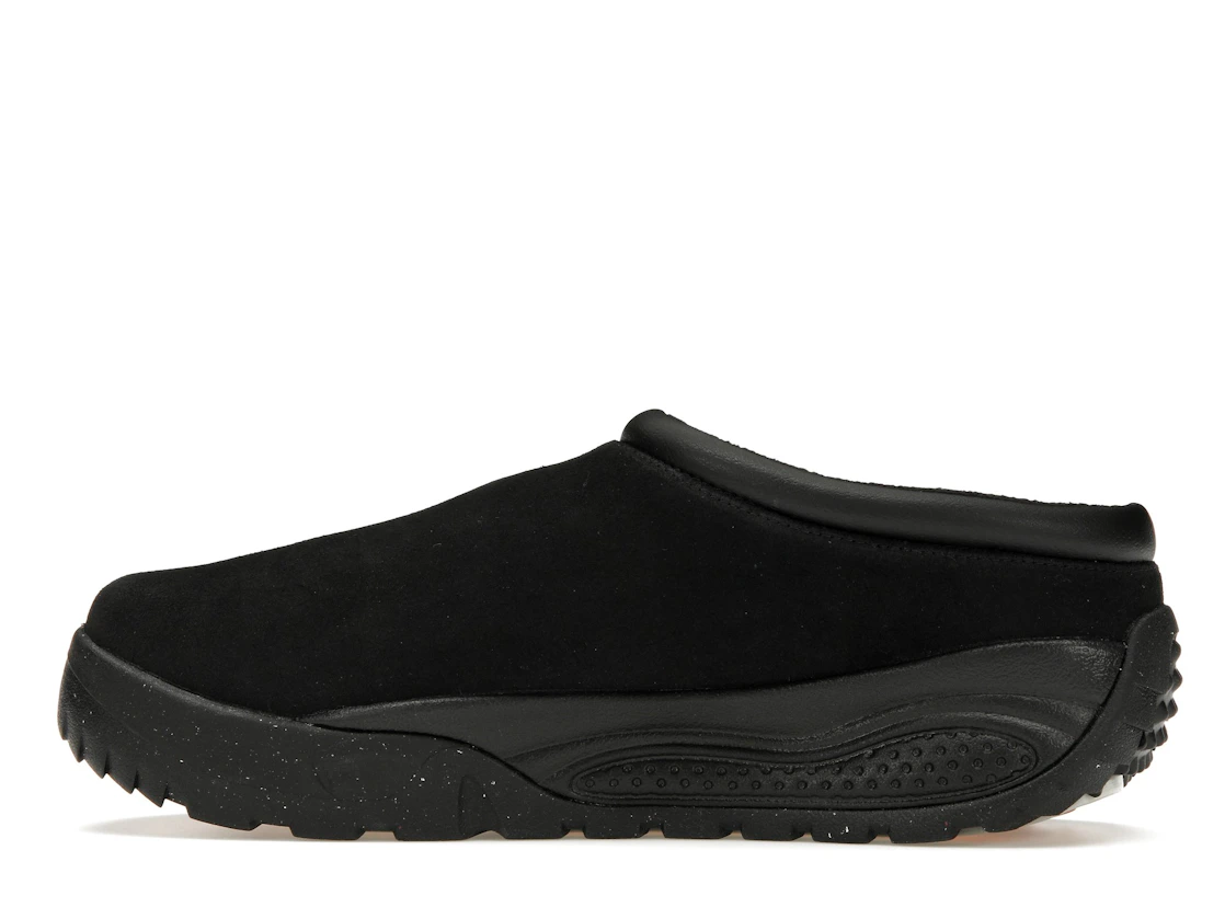 Vue 20 de Nike ACG Rufus Triple Black