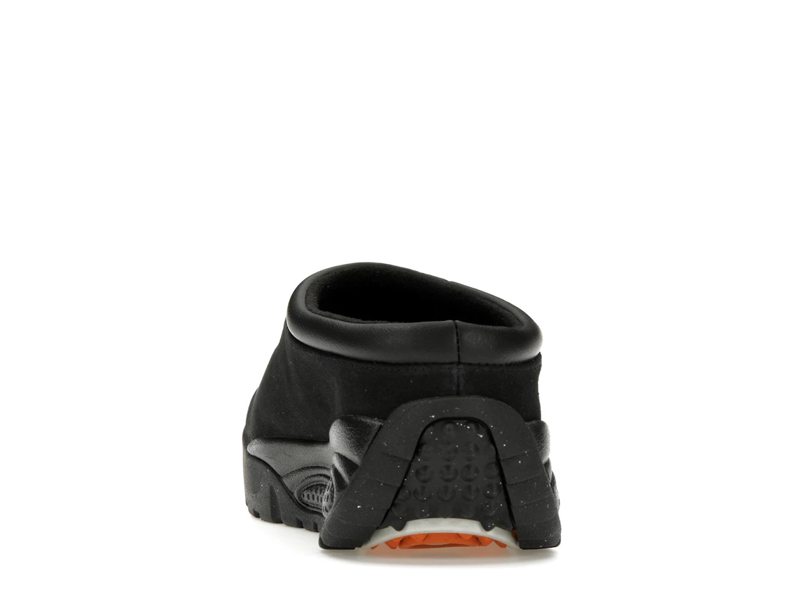 Vue 27 de Nike ACG Rufus Triple Black