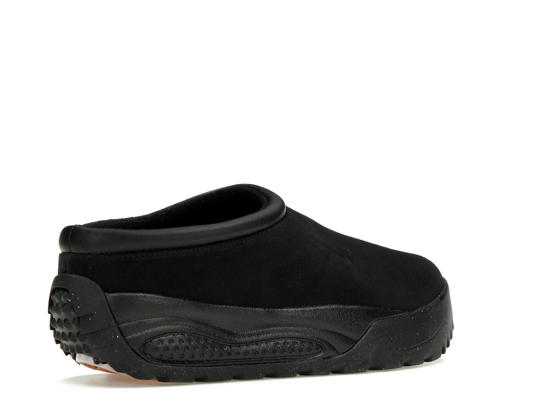 Vue 33 de Nike ACG Rufus Triple Black