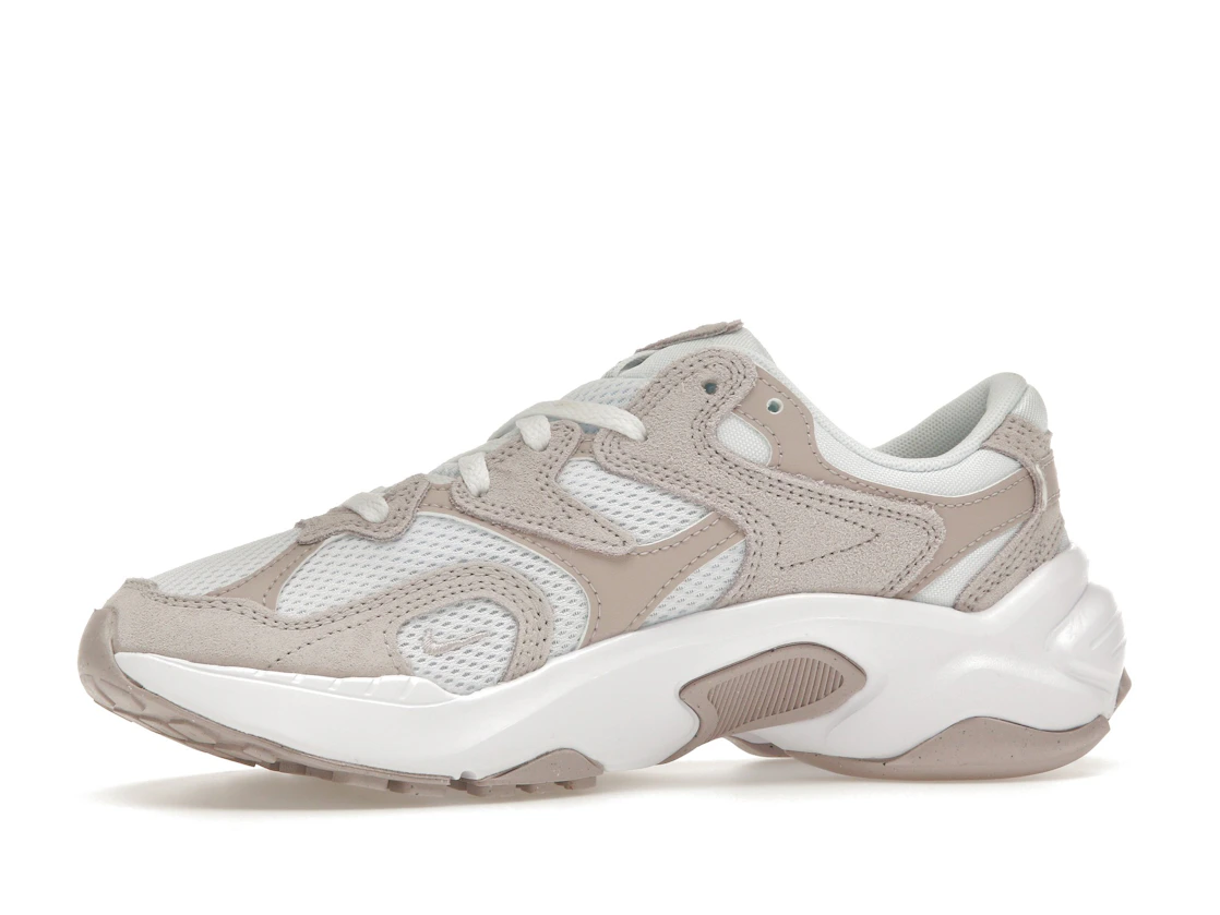 Vue 17 de Nike AL8 Platinum Violet