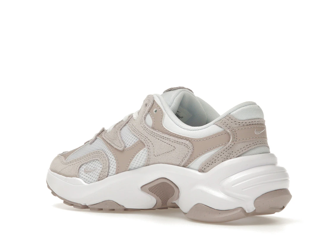 Vue 23 de Nike AL8 Platinum Violet