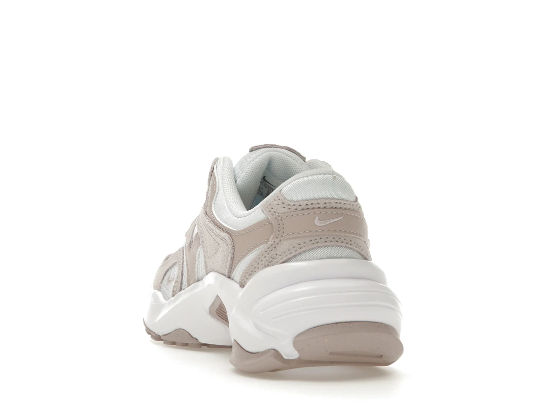 Vue 26 de Nike AL8 Platinum Violet