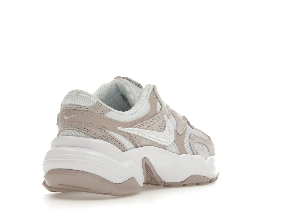 Vue 31 de Nike AL8 Platinum Violet
