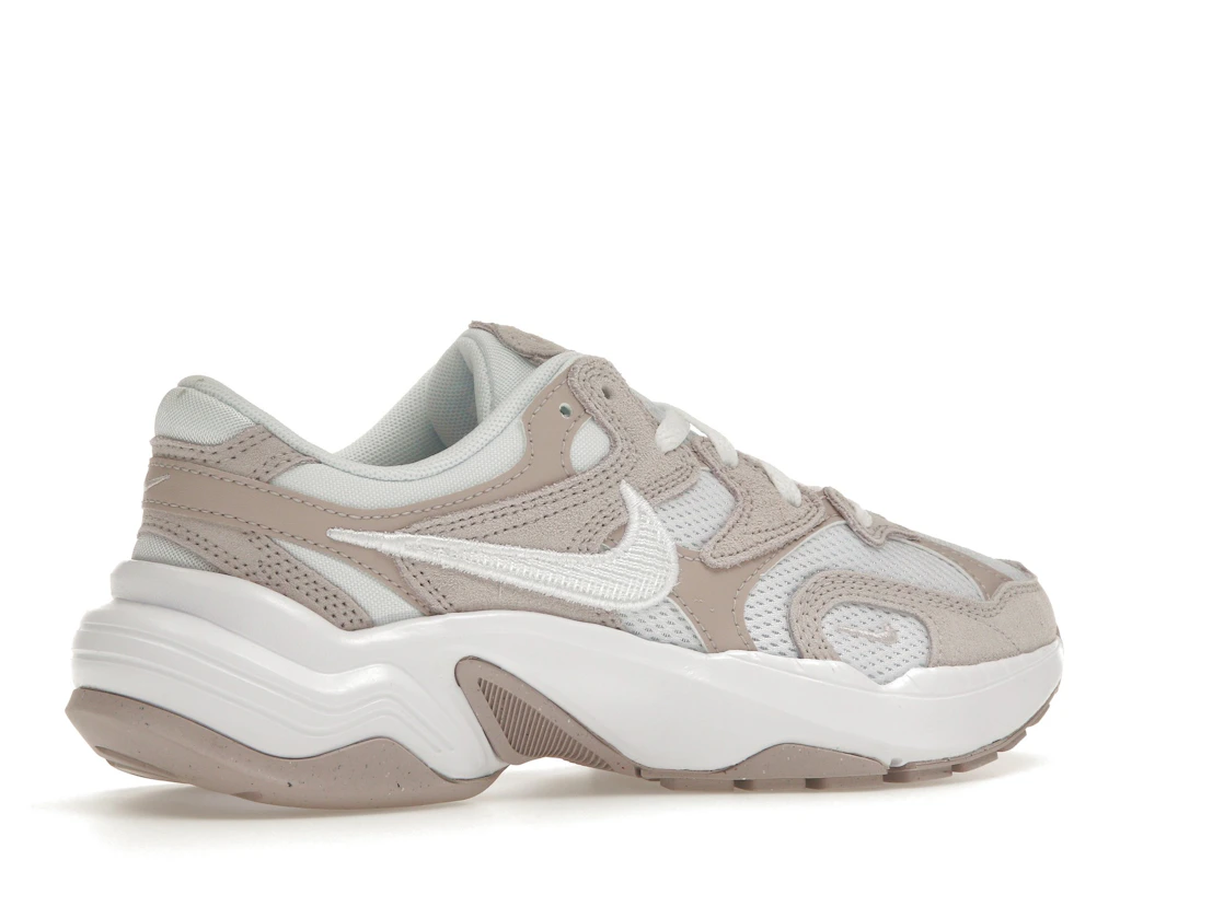 Vue 34 de Nike AL8 Platinum Violet