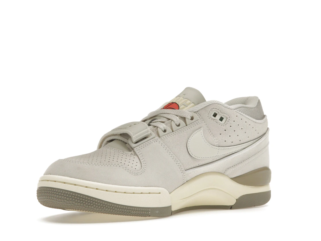 Vue 15 de Nike Air Alpha Force 88 Light Bone Coconut Milk