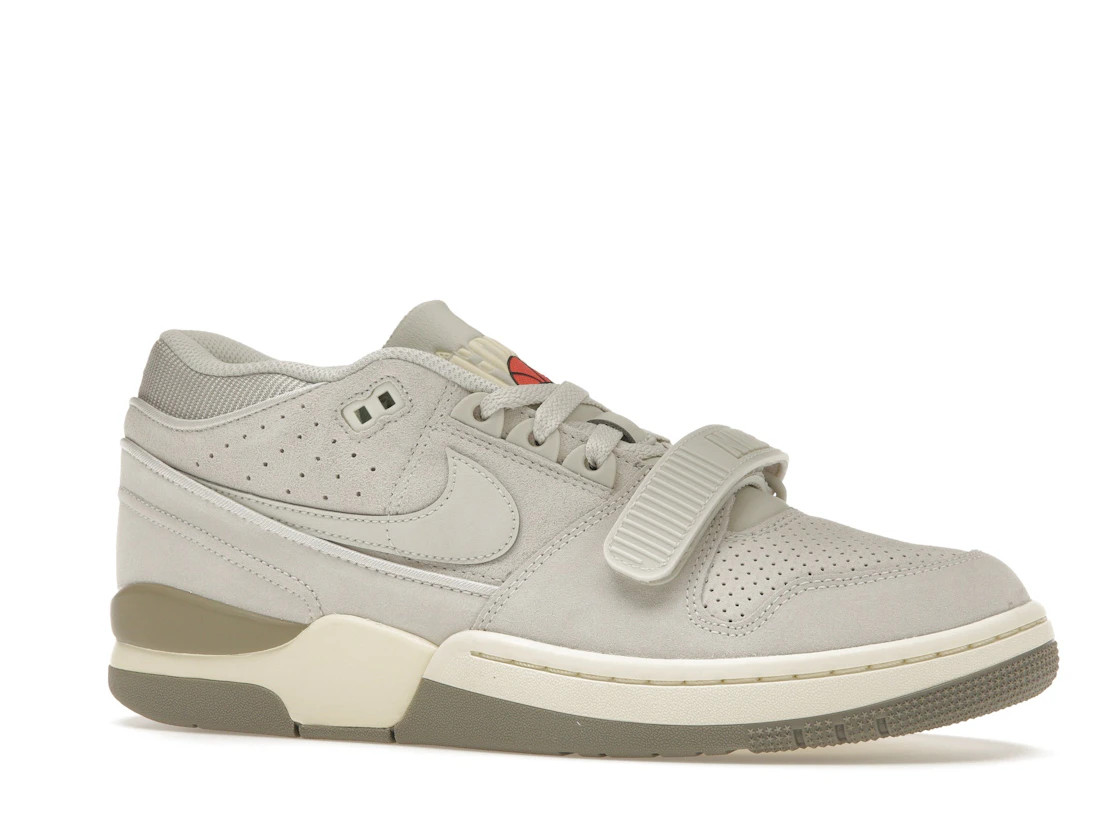 Vue 3 de Nike Air Alpha Force 88 Light Bone Coconut Milk