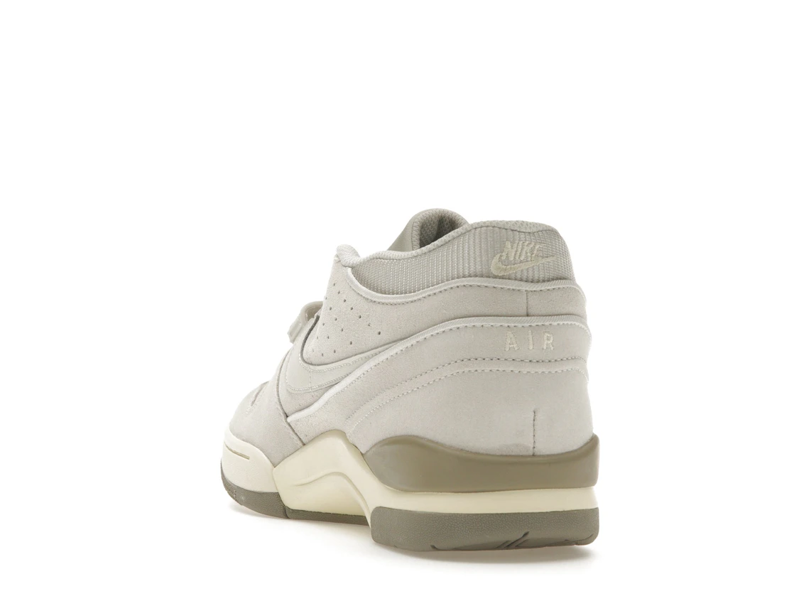 Vue 26 de Nike Air Alpha Force 88 Light Bone Coconut Milk