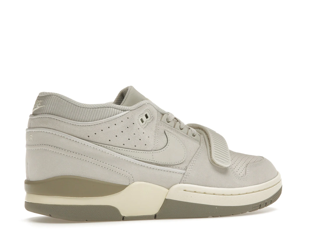 Vue 34 de Nike Air Alpha Force 88 Light Bone Coconut Milk